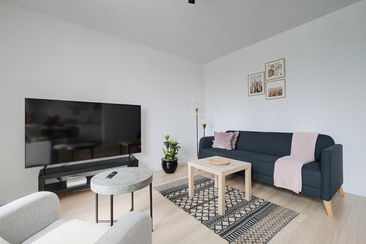Urban Oasis Private With Palace Of Culture View Appartement Warschau
