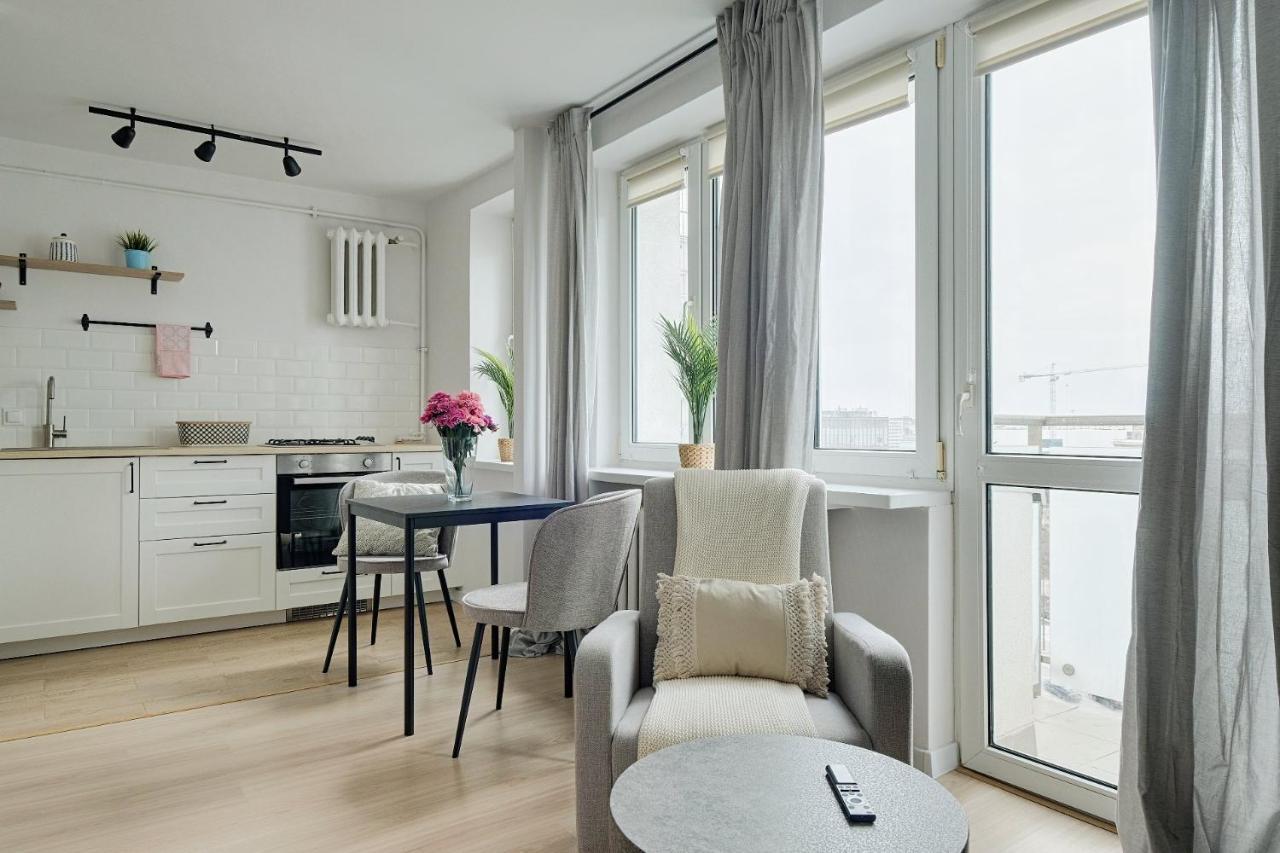 Urban Oasis Private With Palace Of Culture View * Warschau